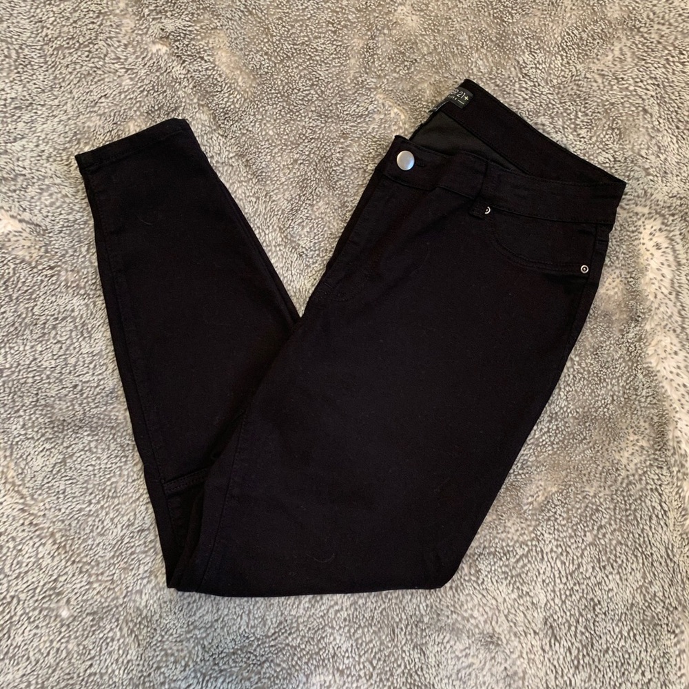 Black Skinny Jeans